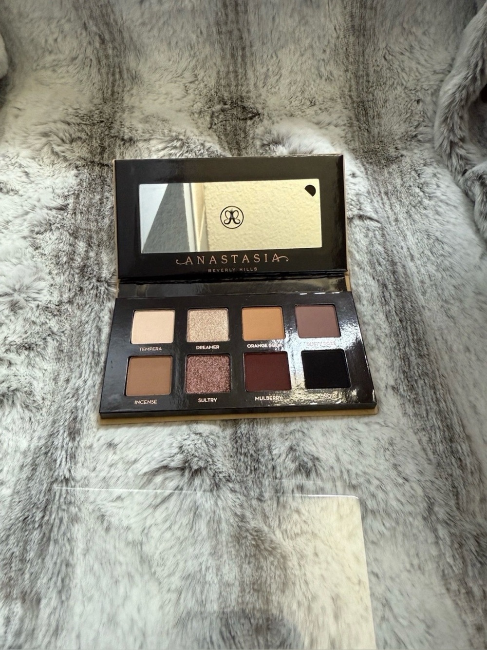 ANASTASIA BEVERLY HILLS Soft Glam II Eyeshadow Palette